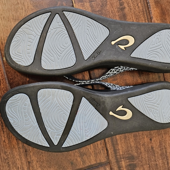 Olukai Women Size 9 Ho'opio Black Kapa Flip Flops Sandals Comfort Shoes - Picture 2 of 4